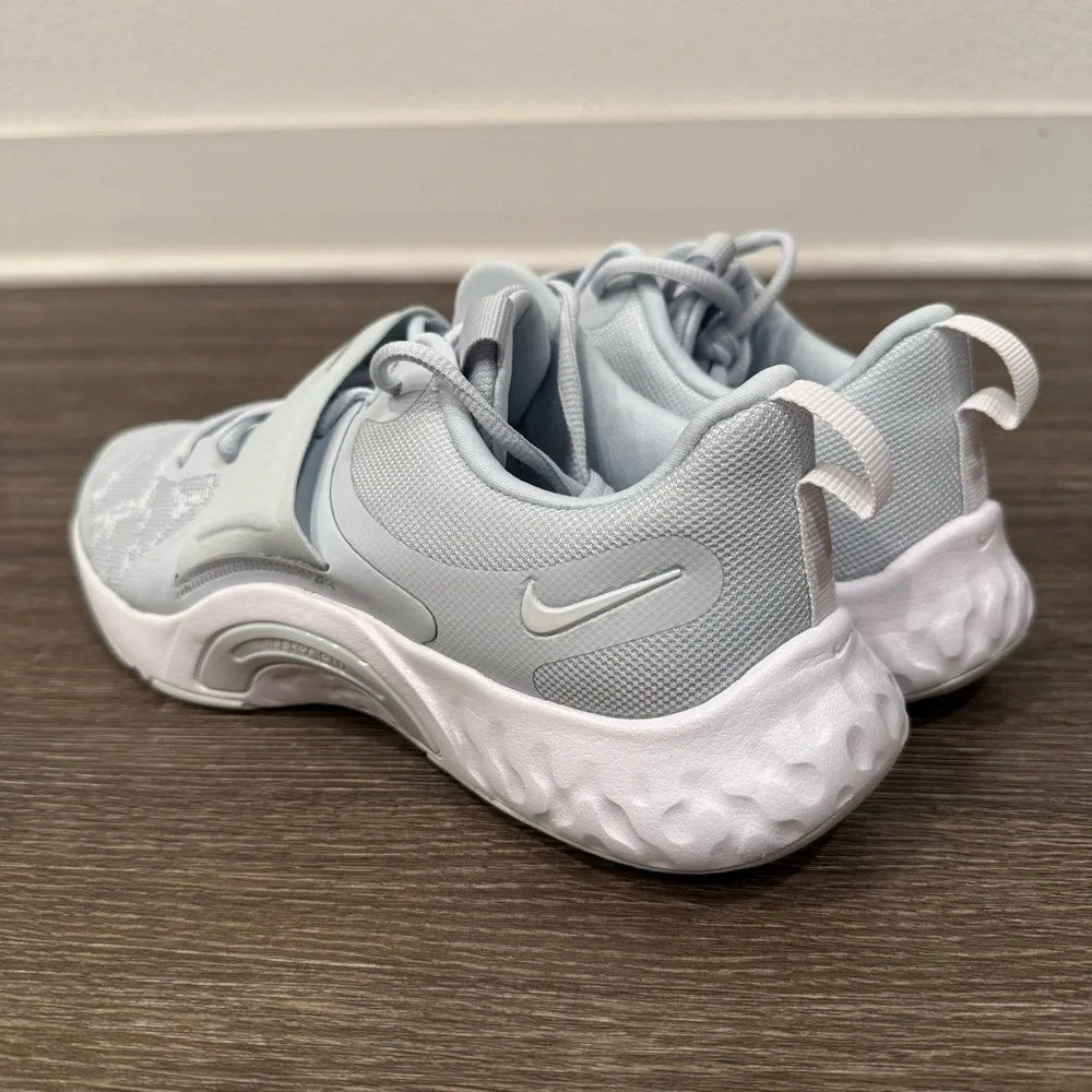 Nike renew season